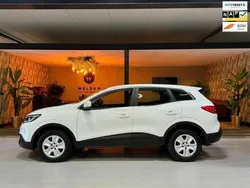 Wit, metallic lak Gebruikt 2018 Renault Kadjar Life SUV | € 13.990 (Eerlijke prijs)