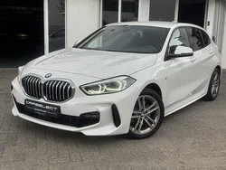 Wit Gebruikt 2022 BMW 118 M Sport Hatchback | € 28.950 (Eerlijke prijs)