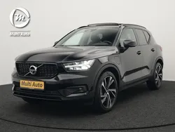 Zwart Gebruikt 2020 Volvo XC40 R-Design SUV | € 29.440 (Eerlijke prijs)