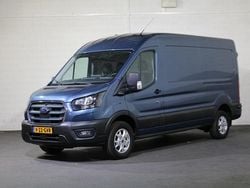 Blauw Gebruikt 2024 Ford E-Transit Trend Van | € 33.950 (Goede deal)