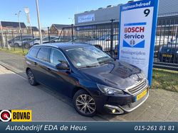 Blauw Gebruikt 2017 Peugeot 308 Premium Stationwagen | € 8.645 (Eerlijke prijs)