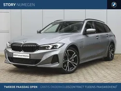 Grijs, metallic lak Gebruikt 2024 BMW 320 Shadowline Stationwagen | € 42.950 (Eerlijke prijs)