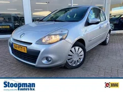 Grijs Gebruikt 2011 Renault Clio II Hatchback | € 3.750 (Eerlijke prijs)