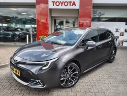 Grijs Gebruikt 2024 Toyota Corolla Hybrid Executive Stationwagen | € 39.995