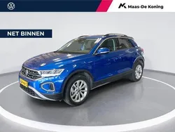 Blauw Gebruikt 2024 VW T-Roc Edition SUV | € 32.440 (Eerlijke prijs)