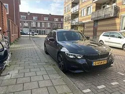 Zwart Gebruikt 2020 BMW 320 Executive Sedan | € 26.950 (Goede deal)