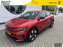 Rouge flamme nnp Nieuw 2024 Renault Mégane Equilibre Hatchback | € 35.940 (Iets duurder)