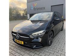 Zwart Gebruikt 2019 Mercedes B180 AMG MPV | € 20.500 (Goede deal)