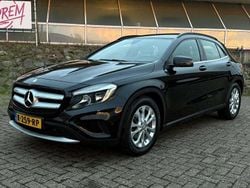 Zwart Gebruikt 2016 Mercedes GLA200 Ambition SUV | € 19.000 (Eerlijke prijs)