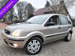 Grijs Gebruikt 2004 Ford Fusion Futura MPV | € 2.295 (Eerlijke prijs)