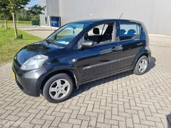 Zwart Gebruikt 2006 Daihatsu Sirion Hatchback | € 1.500 (Eerlijke prijs)