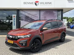 Bruin Gebruikt 2023 Dacia Jogger Extreme MPV | € 26.890 (Eerlijke prijs)