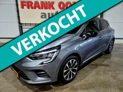 Grijs Gebruikt 2023 Renault Clio V Intens Hatchback | € 18.950 (Goede deal)