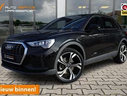 Zwart (metallic) Gebruikt 2022 Audi Q3 Advanced SUV | € 32.900 (Super prijs)