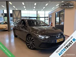 Grijs Gebruikt 2021 VW Golf VIII Business Hatchback | € 19.795 (Eerlijke prijs)