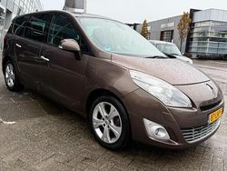Bruin Gebruikt 2010 Renault Grand Scénic III Dynamique MPV | € 3.250 (Eerlijke prijs)