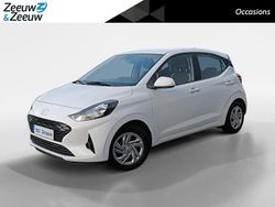 Atlas white (saw) Gebruikt 2024 Hyundai i10 Comfort Hatchback | € 16.940 (Eerlijke prijs)
