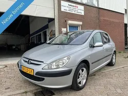Grijs Gebruikt 2002 Peugeot 307 Hatchback | € 999 (Eerlijke prijs)
