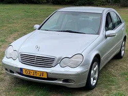 Zilver Gebruikt 2002 Mercedes C180 Elegance Sedan | € 1.450 (Goede deal)