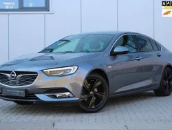 Grijs Gebruikt 2019 Opel Insignia Innovation Hatchback | € 22.450 (Eerlijke prijs)