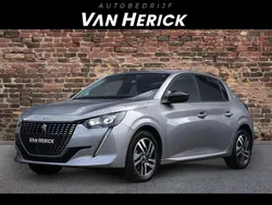 Grijs Gebruikt 2023 Peugeot 208 Allure Hatchback | € 16.445 (Super prijs)