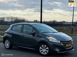 Grijs Gebruikt 2015 Peugeot 208 Active Hatchback | € 5.500 (Super prijs)