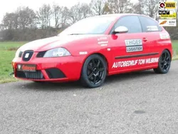 Rood Gebruikt 2004 Seat Ibiza FR Hatchback | € 5.945