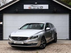 Grijs Gebruikt 2015 Volvo V60 Summum Stationwagen | € 11.450 (Eerlijke prijs)
