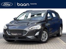 Grijs, metallic lak Gebruikt 2019 Ford Focus Titanium Stationwagen | € 13.390 (Eerlijke prijs)