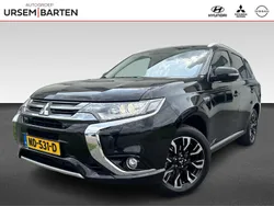 Zwart metallic Gebruikt 2016 Mitsubishi Outlander P-HEV Edition SUV | € 19.730 (Eerlijke prijs)