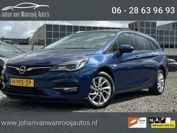 Blauw, metallic lak Gebruikt 2020 Opel Astra Edition Stationwagen | € 11.950 (Goede deal)