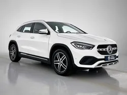 Wit Gebruikt 2021 Mercedes GLA180 Business SUV | € 35.400