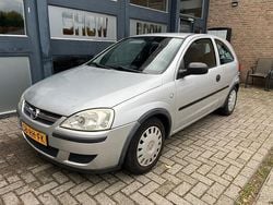 Grijs Gebruikt 2005 Opel Corsa Hatchback | € 1.495 (Eerlijke prijs)