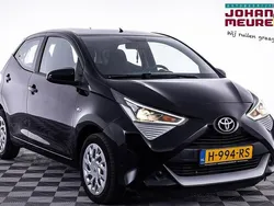 Zwart Gebruikt 2020 Toyota Aygo X-play Hatchback | € 11.490 (Eerlijke prijs)