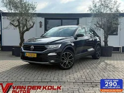 Zwart Gebruikt 2021 VW T-Roc Style SUV | € 16.885 (Eerlijke prijs)