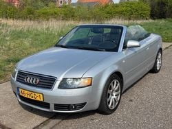 Grijs, metallic lak Gebruikt 2005 Audi A4 Cabriolet Proline Cabriolet | € 3.749