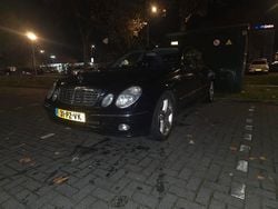 Blauw Gebruikt 2005 Mercedes E350 Elegance Sedan | € 10.925 (Duur)