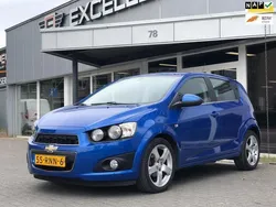 Blauw, metallic lak Gebruikt 2011 Chevrolet Aveo LTZ Hatchback | € 2.950 (Duur)