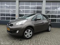 Bruin Gebruikt 2014 Kia Venga Hatchback | € 6.950 (Eerlijke prijs)