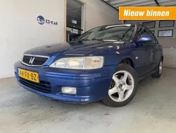 Blauw, metallic lak Gebruikt 2000 Honda Accord S Sedan | € 1.895