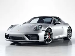 Gtzilver metallic Gebruikt 2022 Porsche 911 Targa 4S Cabriolet | € 194.900