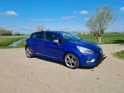 Blauw Gebruikt 2016 Renault Clio IV Intens Hatchback | € 9.500 (Eerlijke prijs)