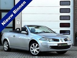 Grijs (metallic) Gebruikt 2008 Renault Mégane Cabriolet Cabriolet | € 5.990