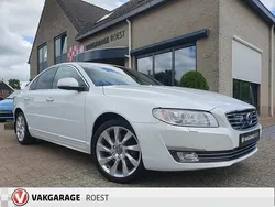 Wit, metallic lak Gebruikt 2015 Volvo S80 Summum Sedan | € 15.500