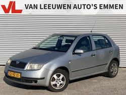 Grijs Gebruikt 2002 Skoda Fabia Comfort Hatchback | € 1.748 (Eerlijke prijs)