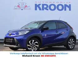 Blauw Gebruikt 2024 Toyota Aygo Play Hatchback | € 20.950 (Eerlijke prijs)