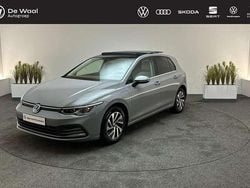 Grijs Gebruikt 2021 VW Golf VIII Style Hatchback | € 25.900 (Eerlijke prijs)