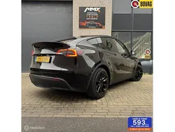 Zwart Gebruikt 2024 Tesla Model Y SUV | € 36.999 (Eerlijke prijs)