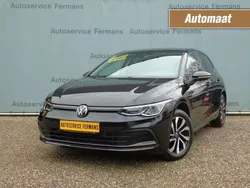 Zwart Gebruikt 2022 VW Golf VIII Active Hatchback | € 24.450 (Eerlijke prijs)