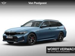 Arctic race blue metallic (blauw metallic) Gebruikt 2025 BMW 330e Executive Stationwagen | € 53.900 (Goede deal)